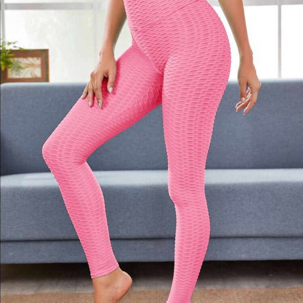 High Waisted Pink Seamless Body Sculp Butt Lift Booty Yoga Pants, Size Large
